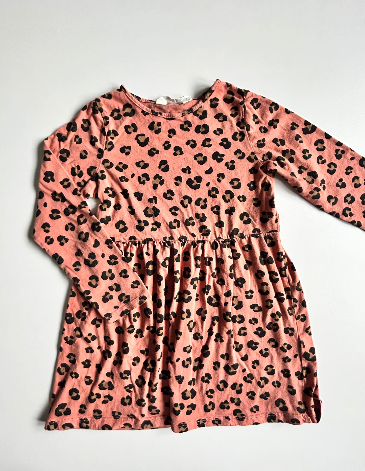 Robe H&M 6/8 ans