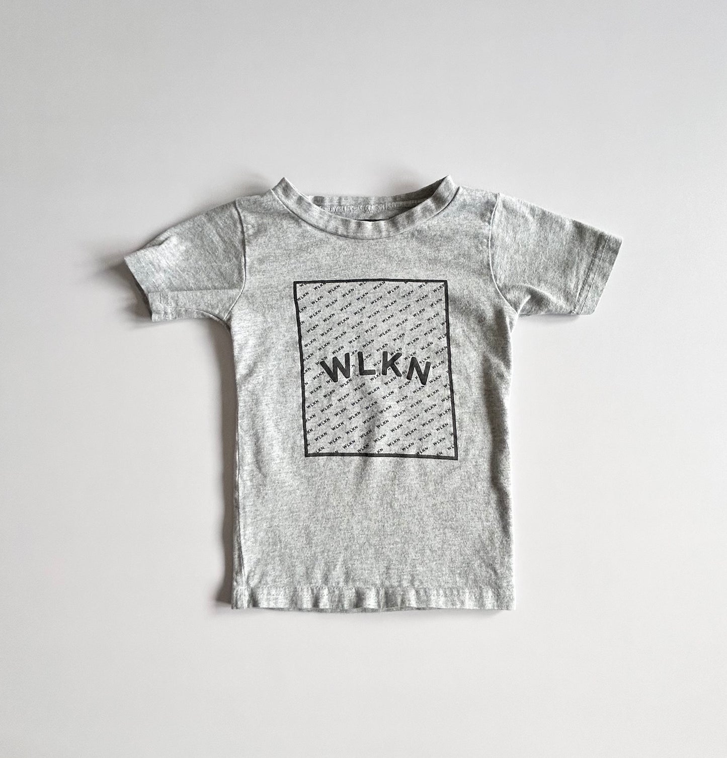 T-Shirt WLKN 2 ans ( fait petit )