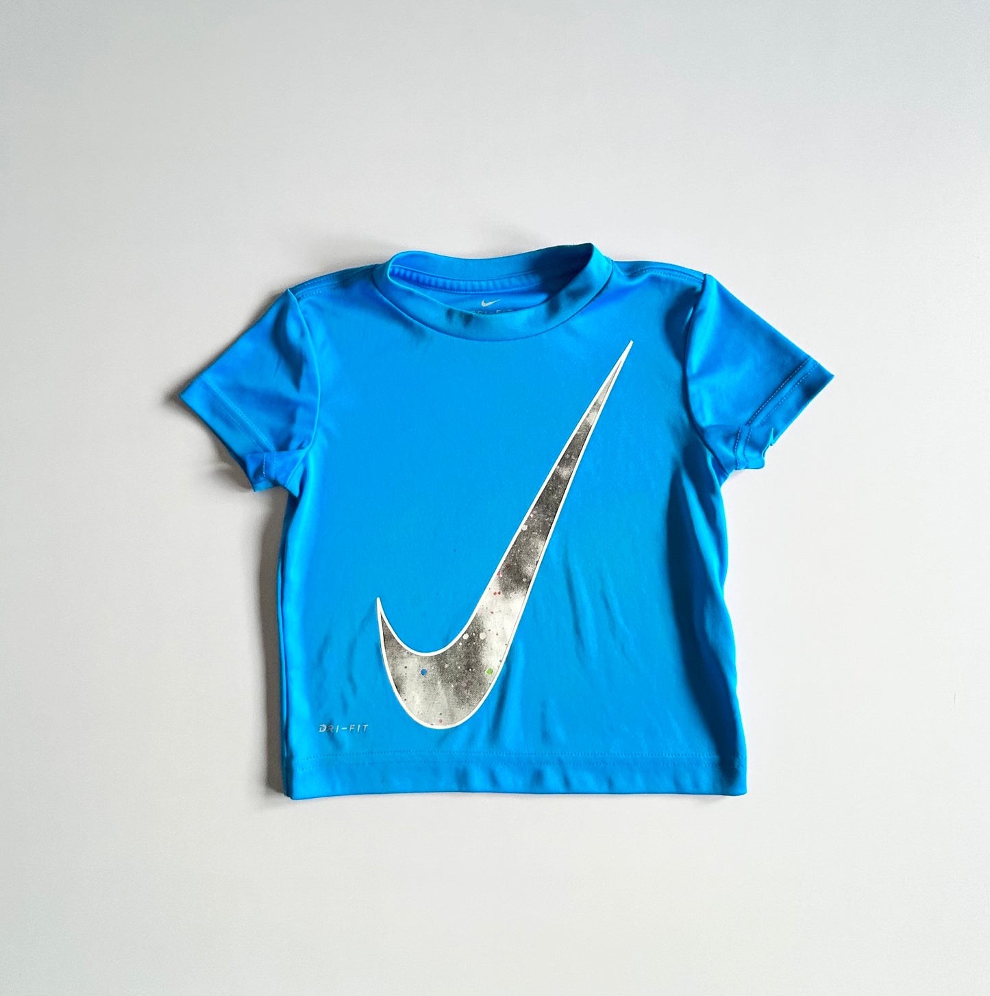 *Imparfait T-Shirt Nike 18 mois